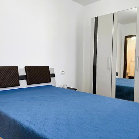 Royal Palace - City Center Accommodation Bukarest Eksteriør billede